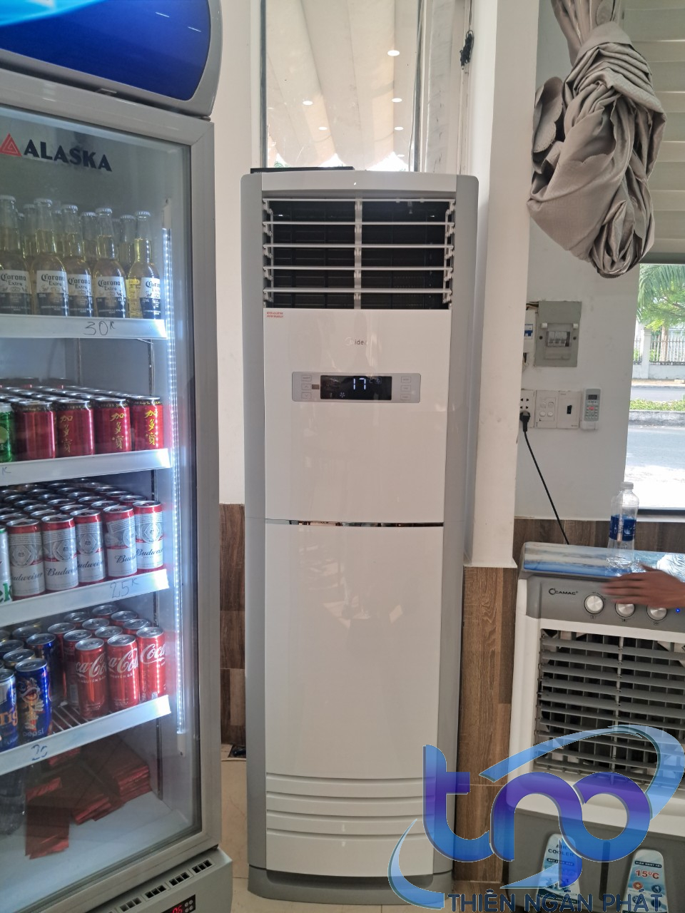 Máy lạnh Midea - Sự lựa chọn hoàn hảo của nhiều khách hàng May-lanh-cay-Midea-lap-nha-hang