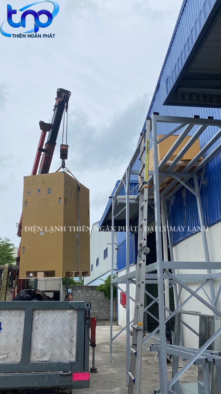 Thiên Ngân Phát thi công trọn gói máy lạnh âm trần ống gió Packaged Dua-dan-nong-len-cong-trinh